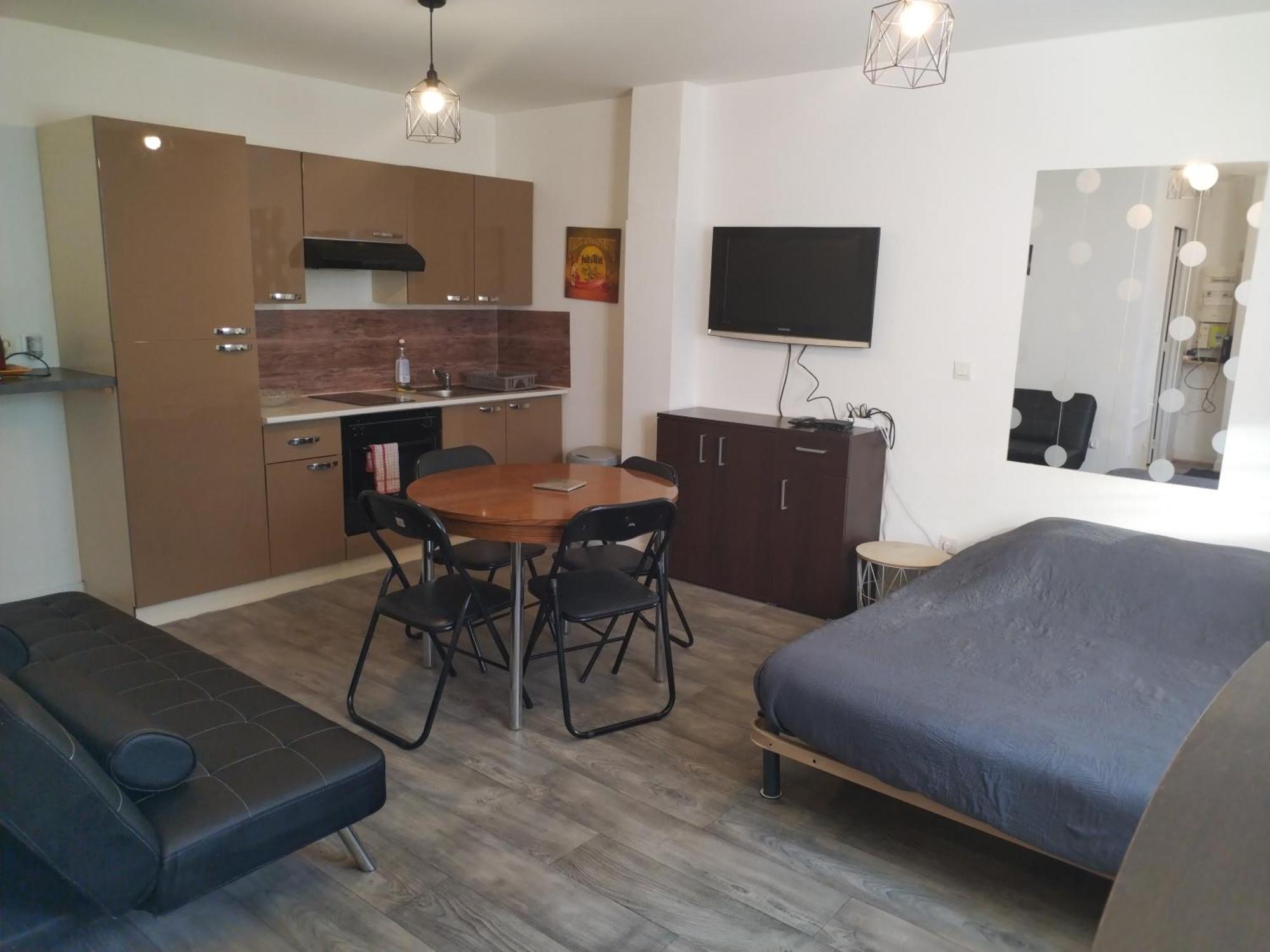 Studio Proche De La Gare Et Du Centre Ville Châlons-en-Champagne Екстериор снимка
