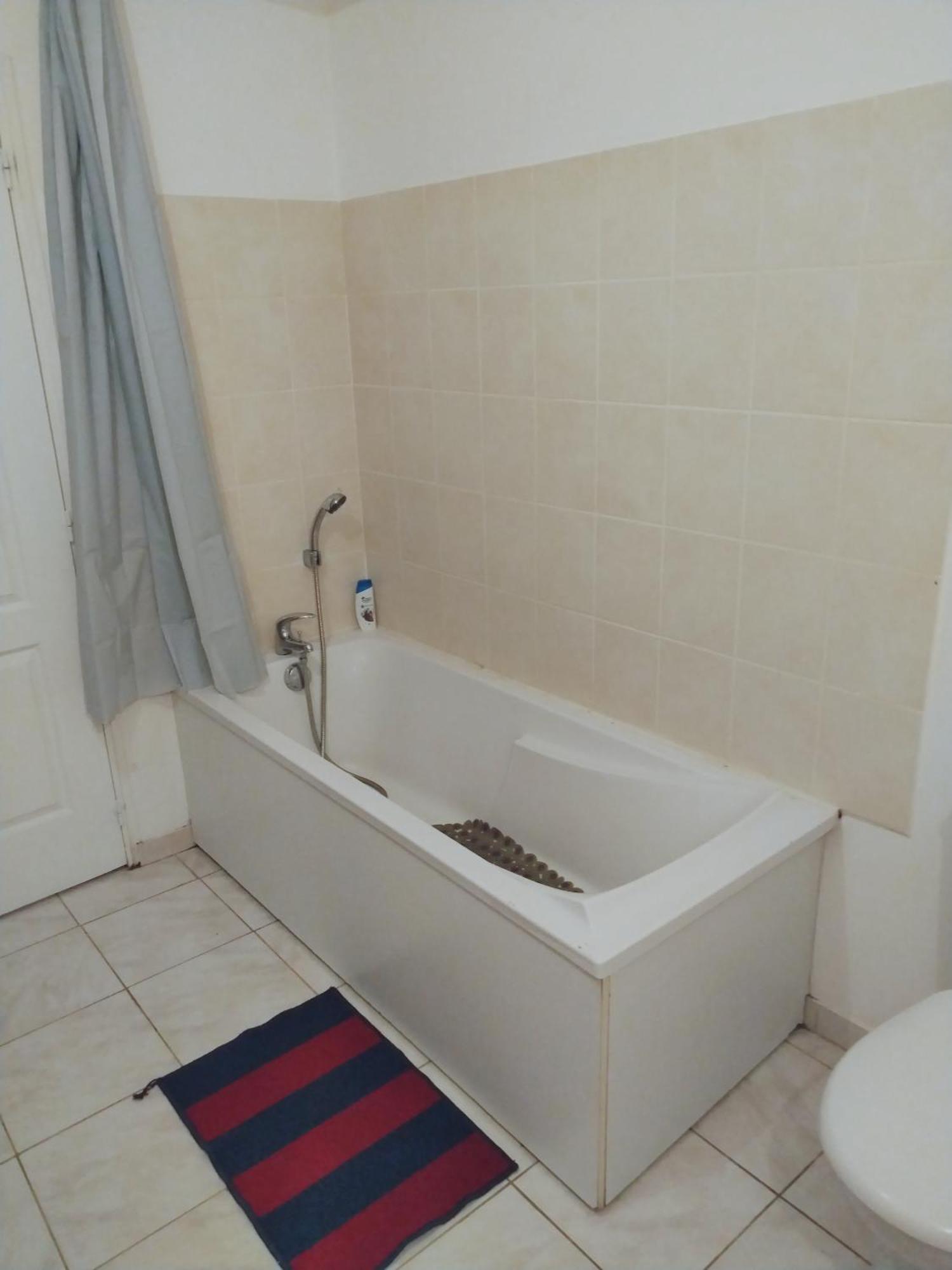Studio Proche De La Gare Et Du Centre Ville Châlons-en-Champagne Екстериор снимка